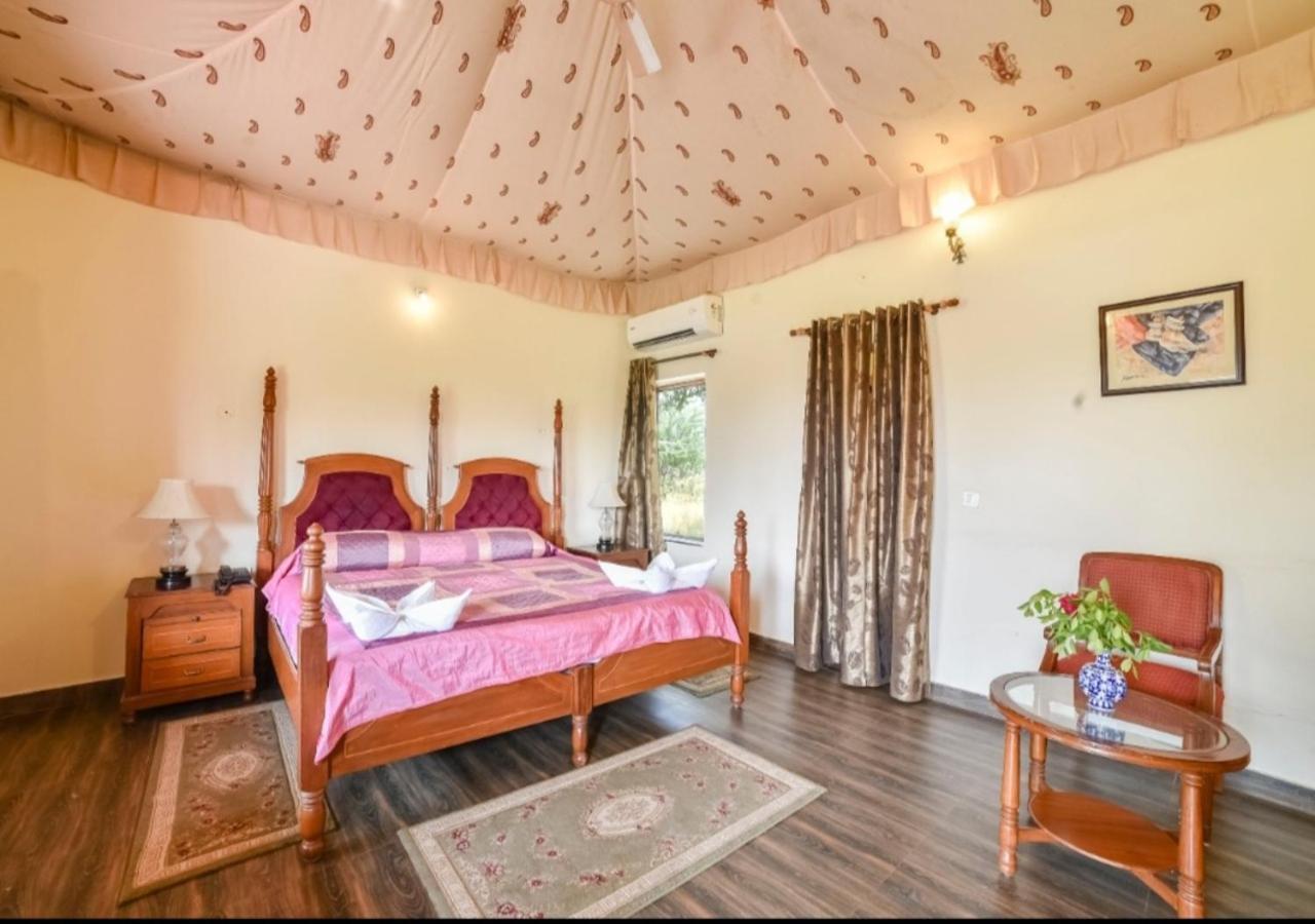 Lohana Village Resort Pushkar Ngoại thất bức ảnh
