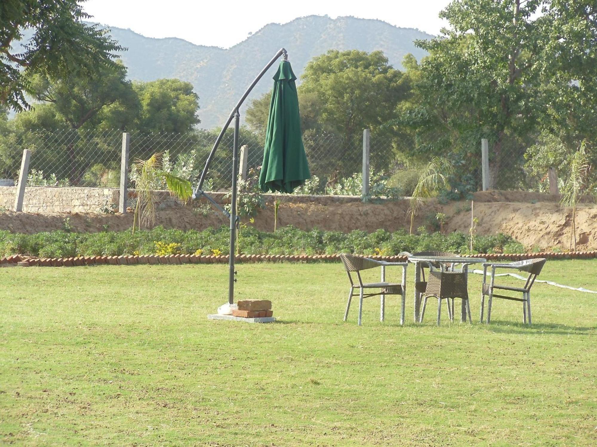 Lohana Village Resort Pushkar Ngoại thất bức ảnh
